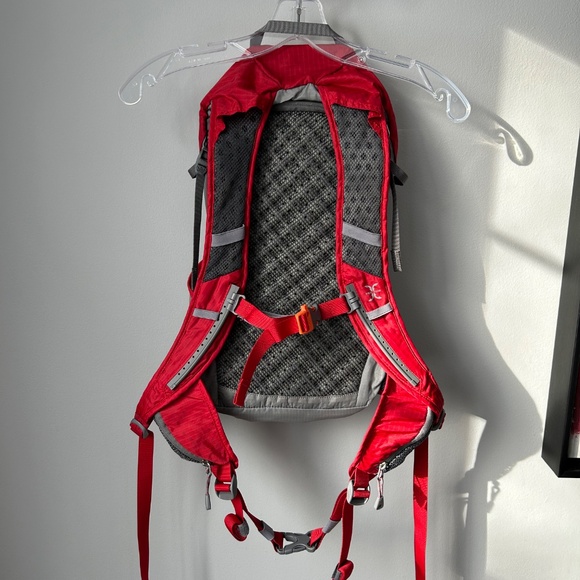 REI Stoke 19 backpack in red and gray - Picture 9 of 12